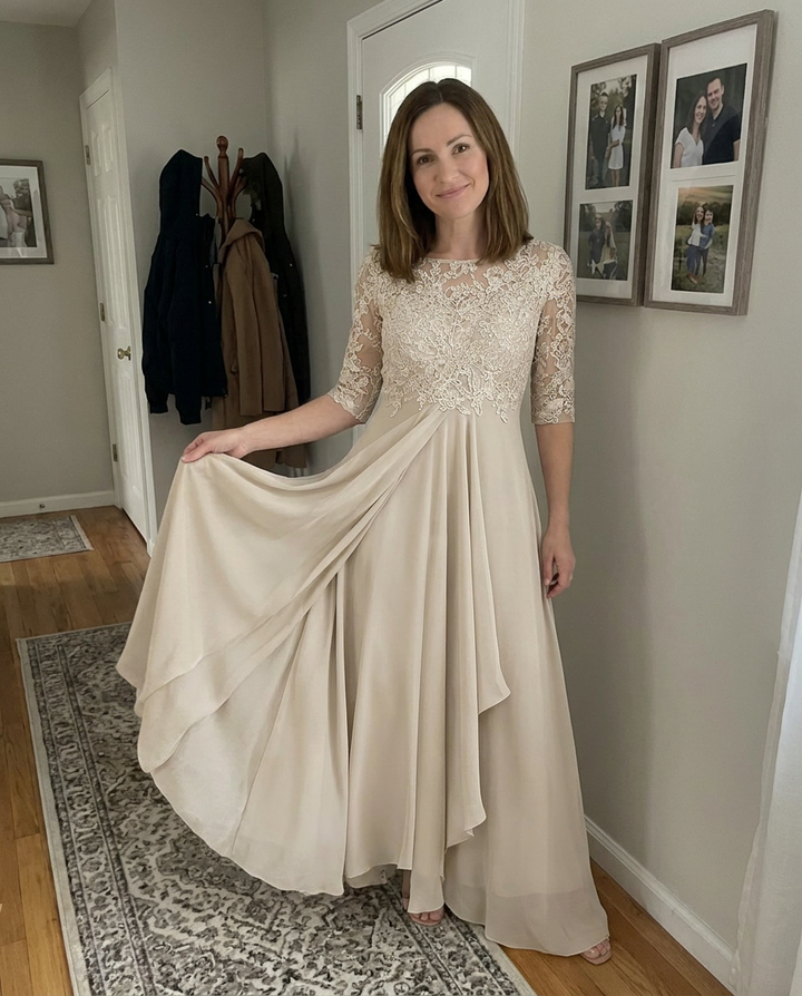 Rhonda | Elegantní krajková šaty